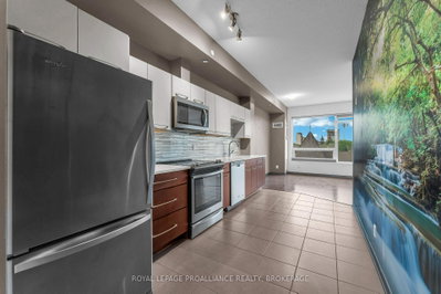121 Queen Street • #813 • Kingston, ON photo 5
