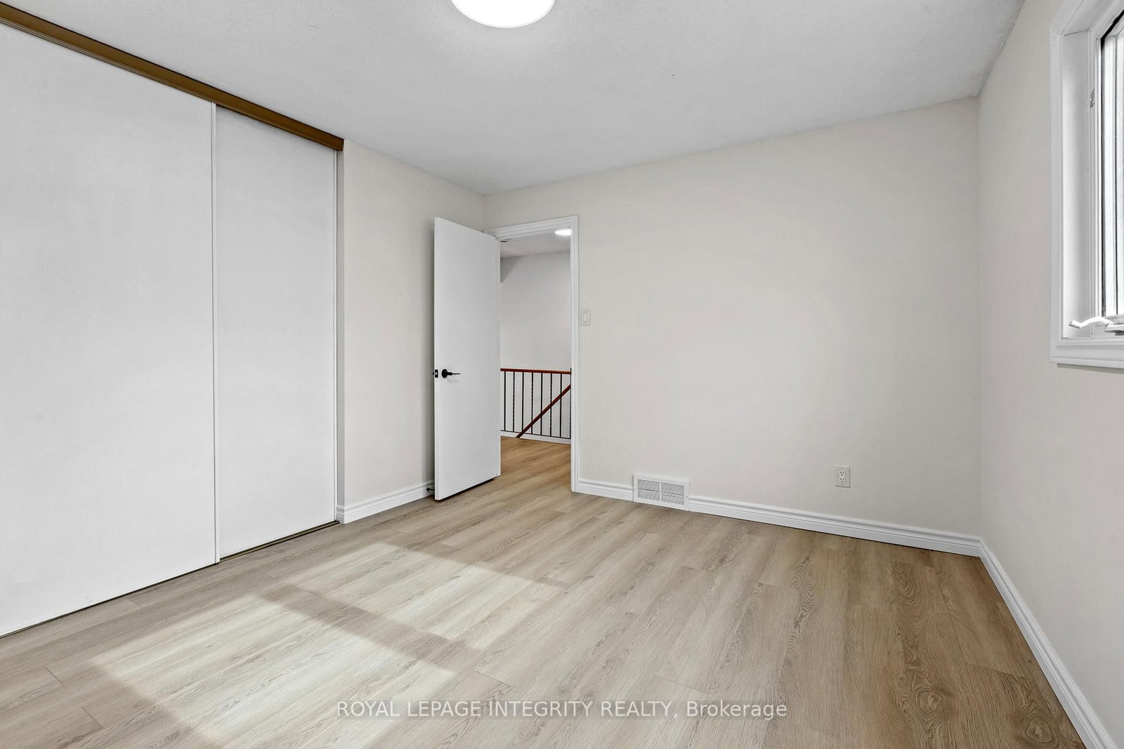 6368 Viseneau Drive • Orleans, ON photo 21