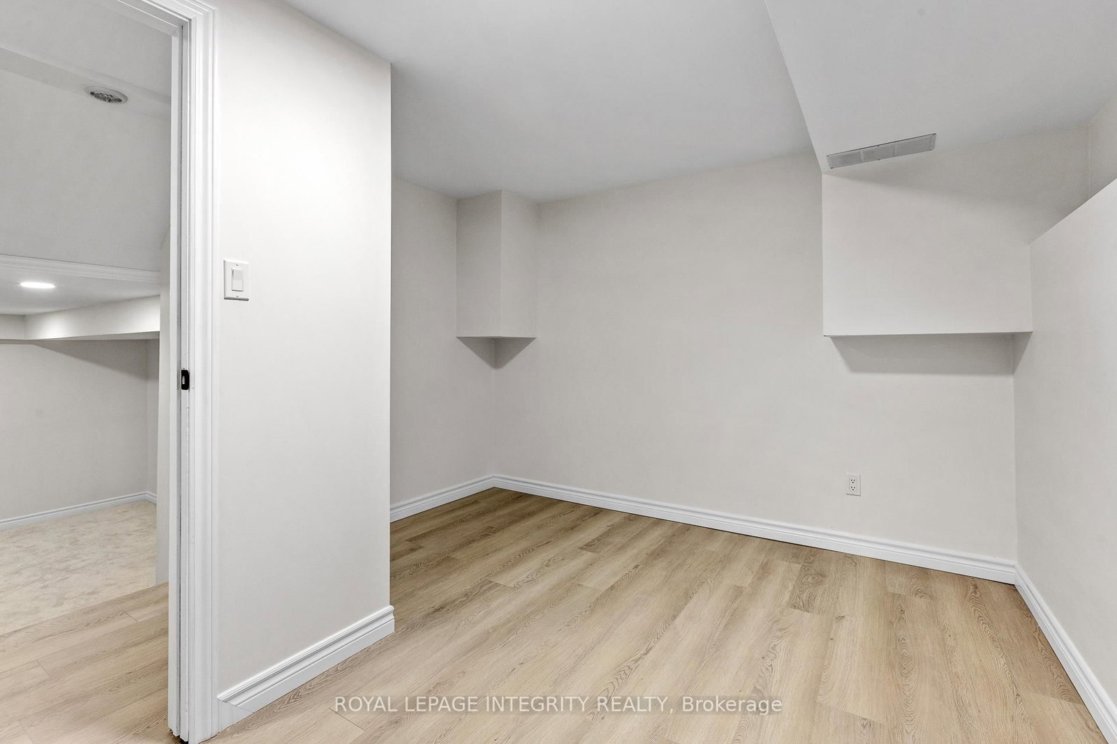 6368 Viseneau Drive • Orleans, ON photo 27