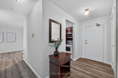 Unit 102 — 735 Deveron Crescent — photo 4
