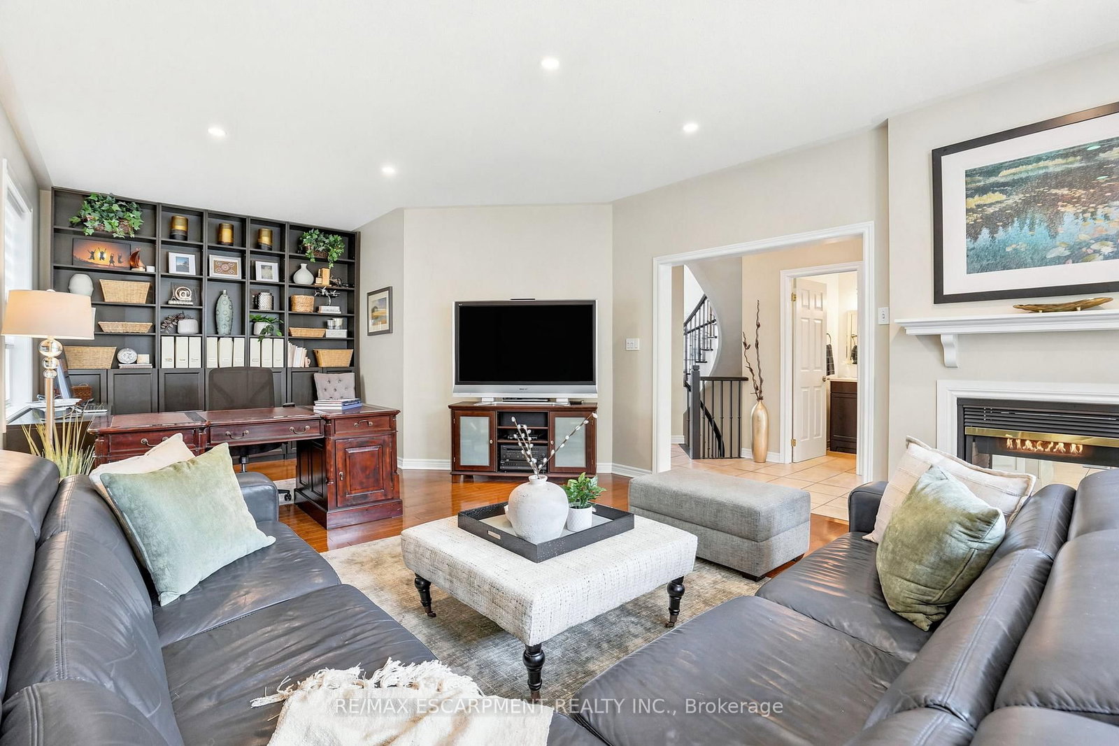 156 VALMONT Street • Hamilton, ON photo 21