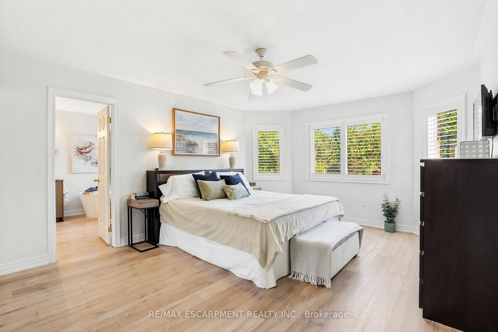 156 VALMONT Street • Hamilton, ON photo 29