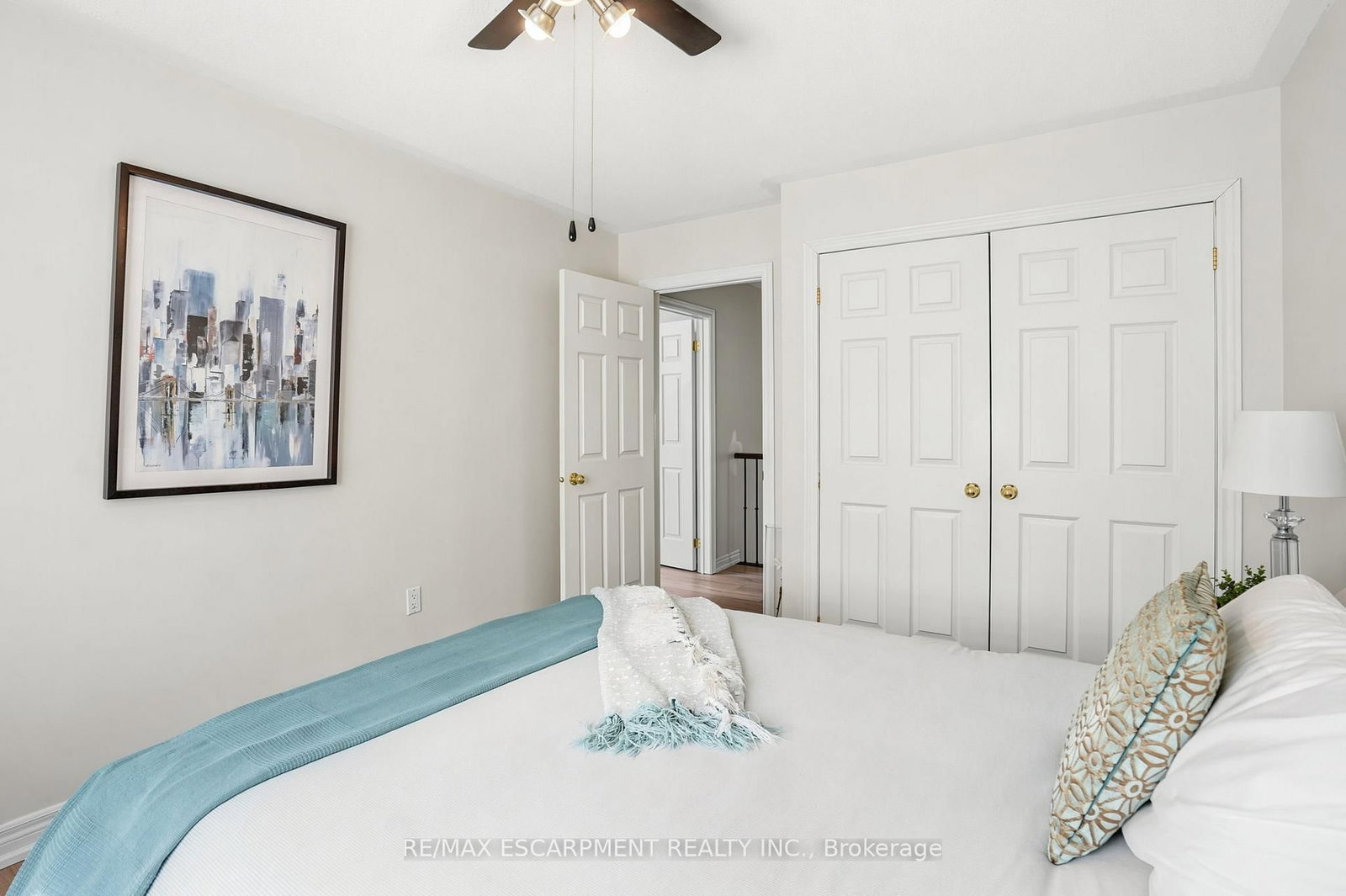 156 VALMONT Street • Hamilton, ON photo 38