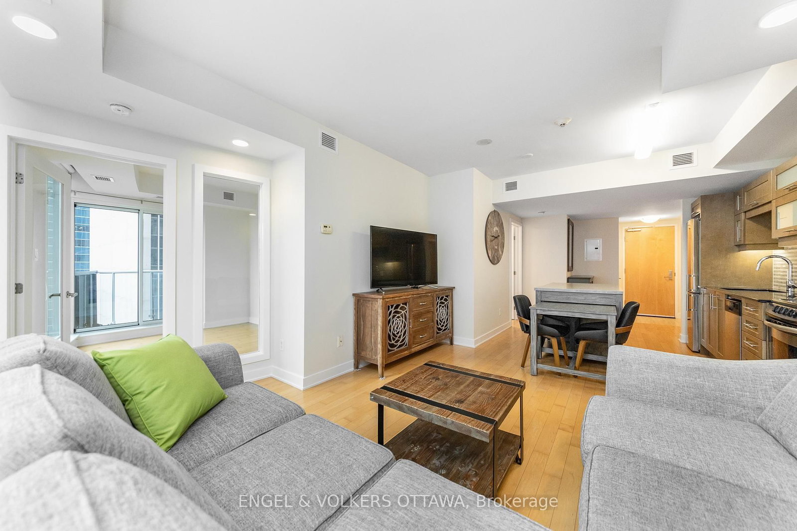 40 Nepean Street • #1103 • Ottawa, ON photo 18