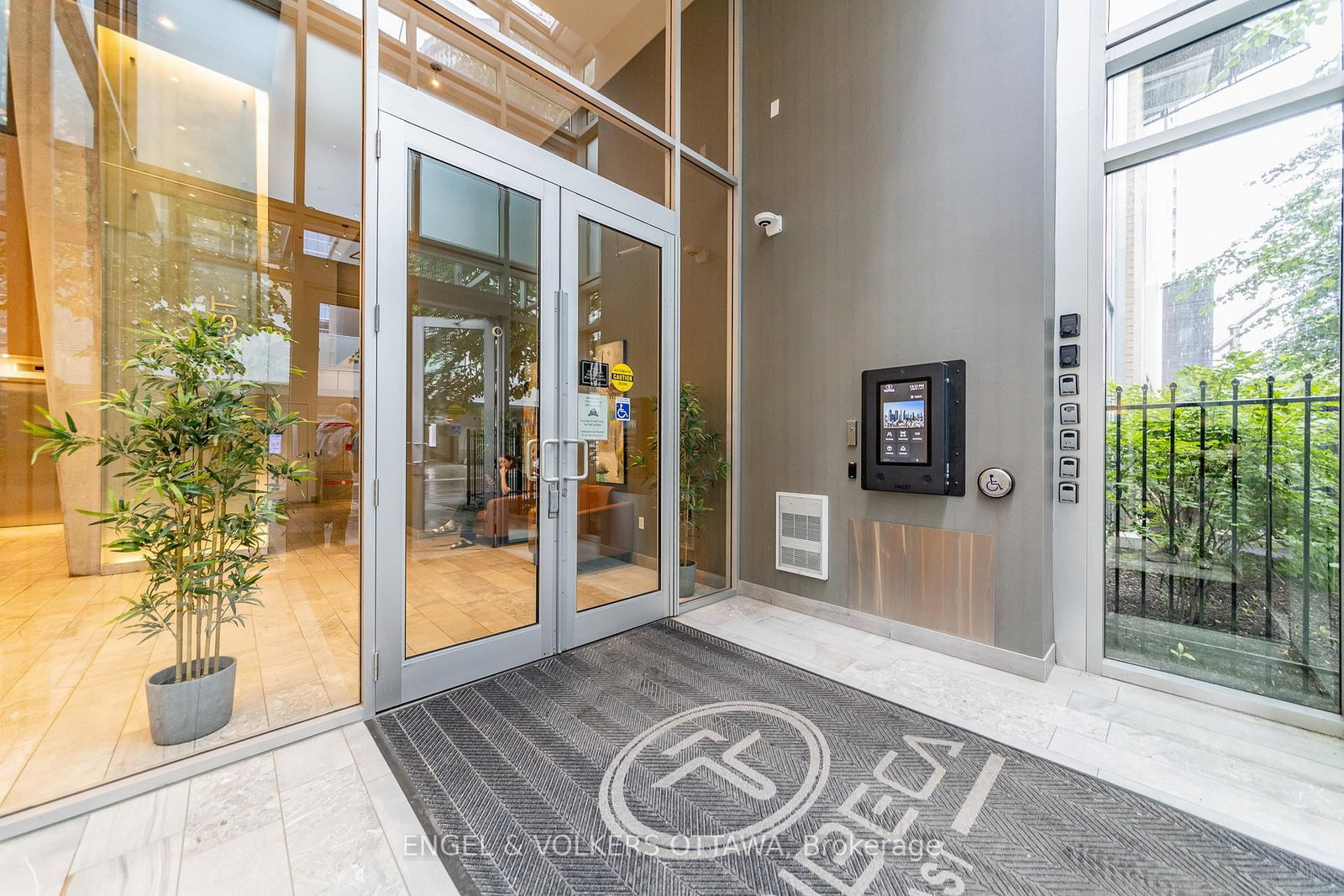 40 Nepean Street • #1103 • Ottawa, ON photo 5