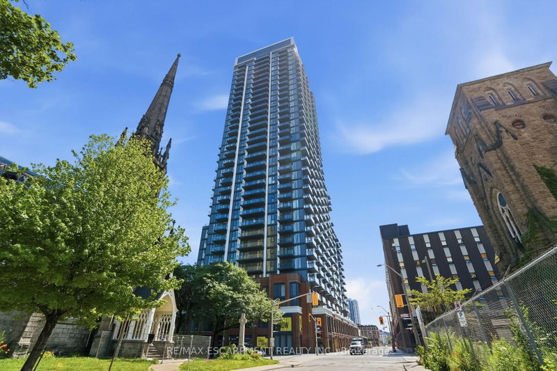 home for lease on 1917-75 James Street S