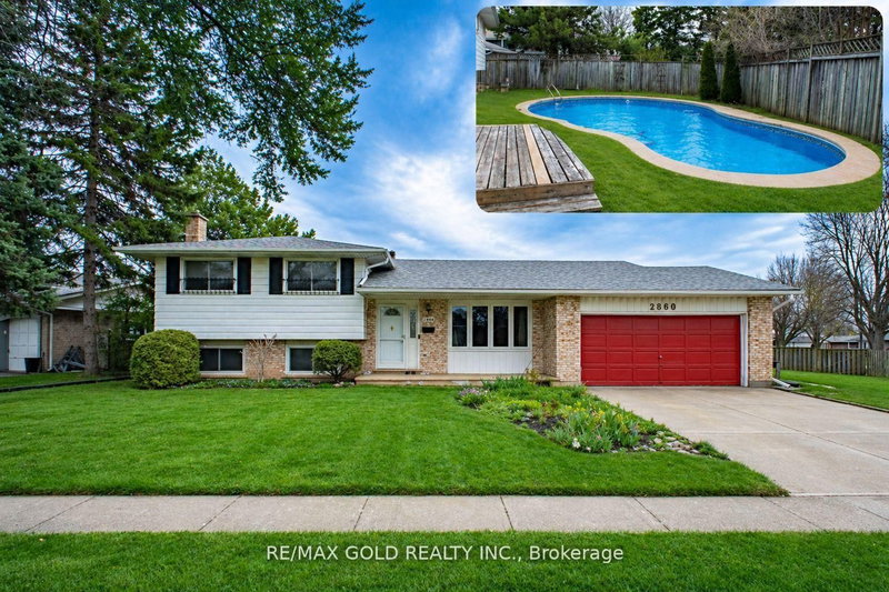 home for sale on 2860 Henley Avenue