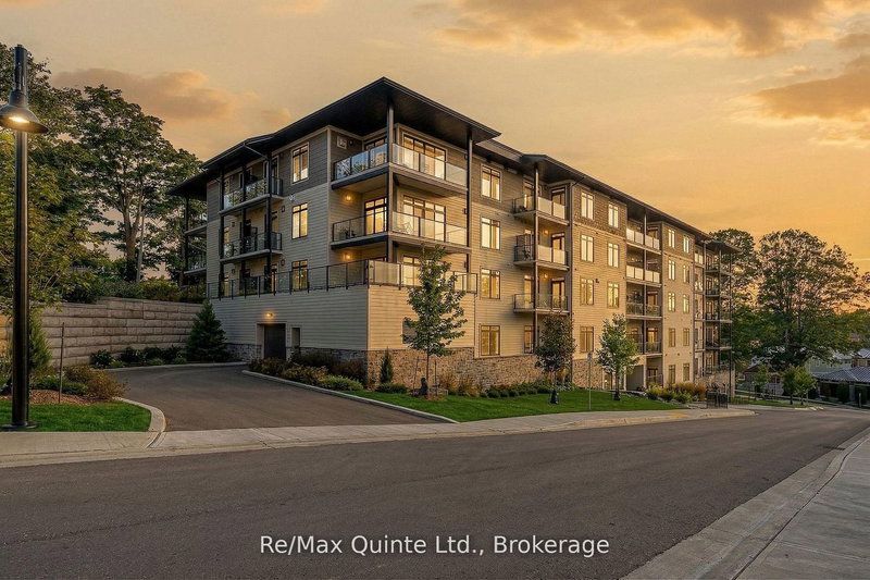 17 Cleave Ave #305, Prince Edward County, Ontario