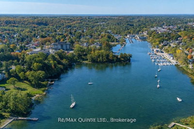 17 Cleave Avenue • #404 • Prince Edward County, ON photo 9