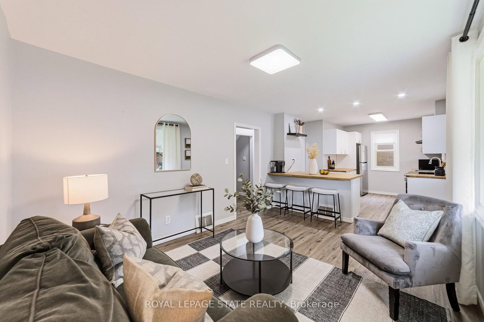197 East 12th Street • Hamilton, ON photo 8