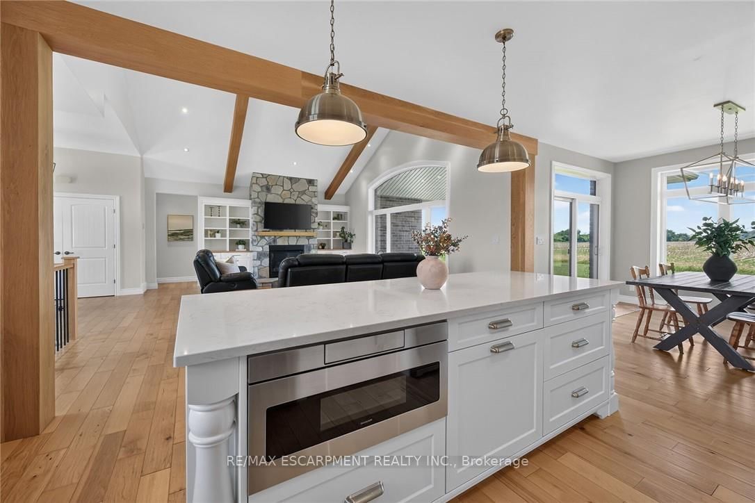 1471 Concession 5 Woodhouse Road • Norfolk, ON photo 10