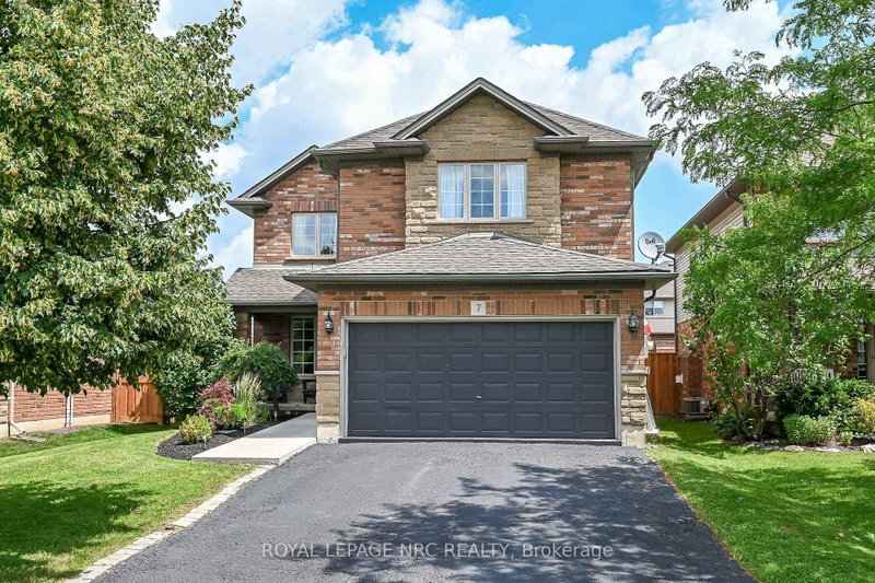 7 Etherington Crescent