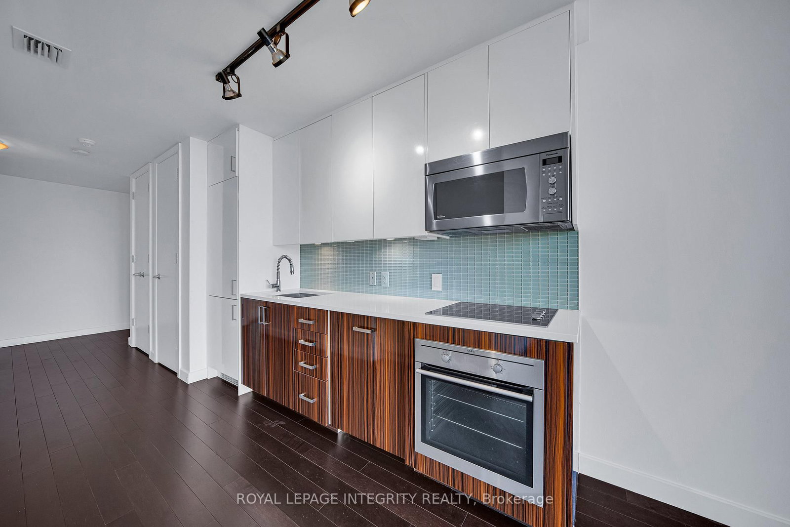 201 Parkdale Avenue • #902 • Ottawa, ON photo 10