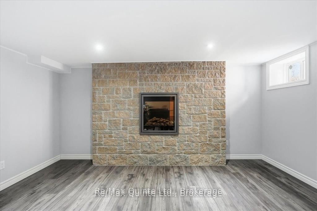 238 Victoria Avenue • Belleville, ON photo 39