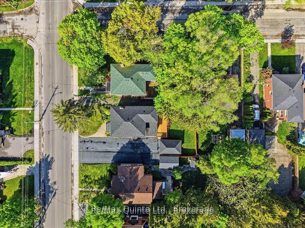 238 Victoria Avenue • Belleville, ON photo 47