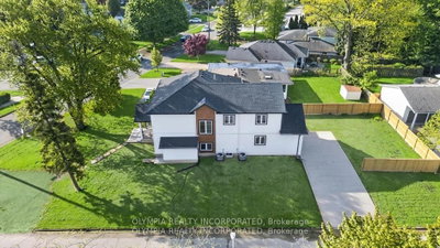 1110 Vansickle Road N — photo 2