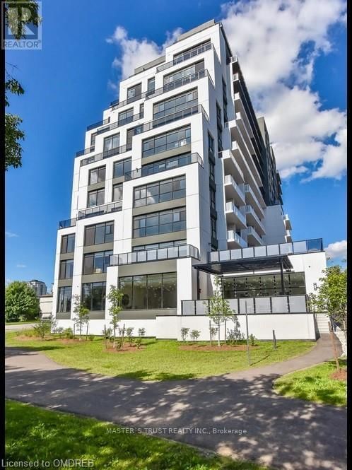 home for lease on 902-71 Wyndham Street