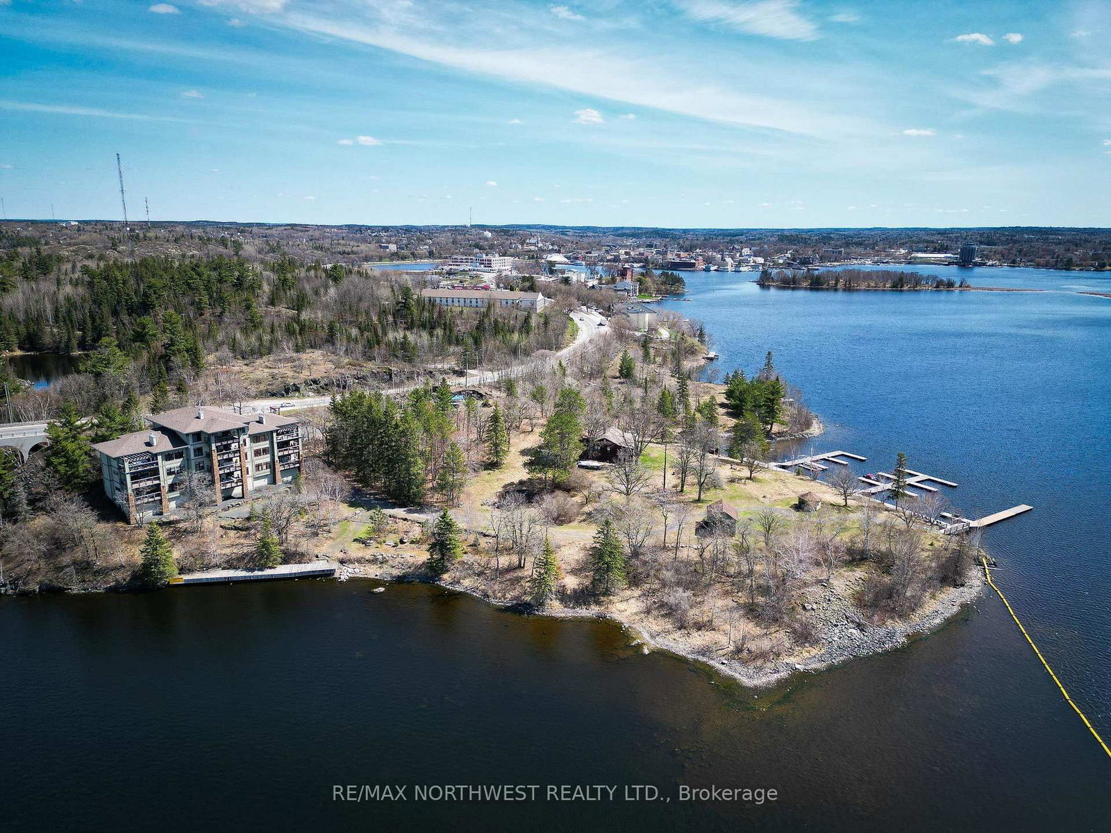 401 Forestry Bay • Kenora, ON photo 3