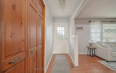 717 Concession 3 Road W — photo 2