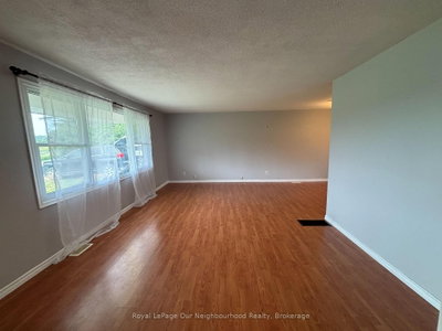 717 Concession 3 Road W — photo 3