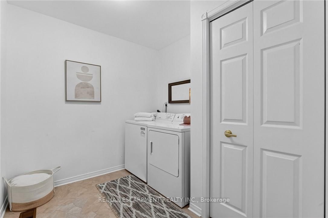 11 Garden Drive • West Lincoln, ON photo 11