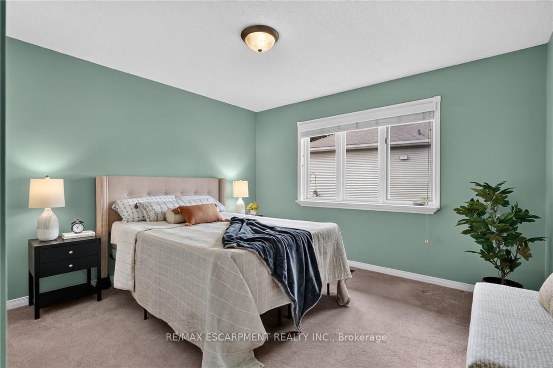 11 Garden Drive • West Lincoln, ON photo 18