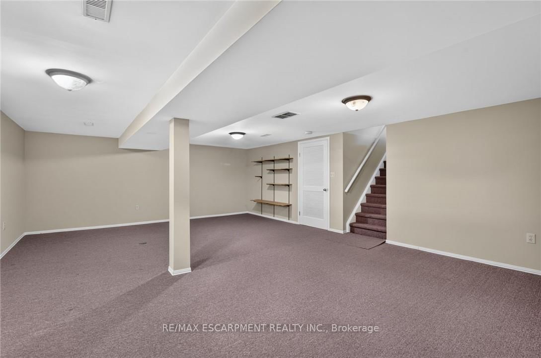 11 Garden Drive • West Lincoln, ON photo 24
