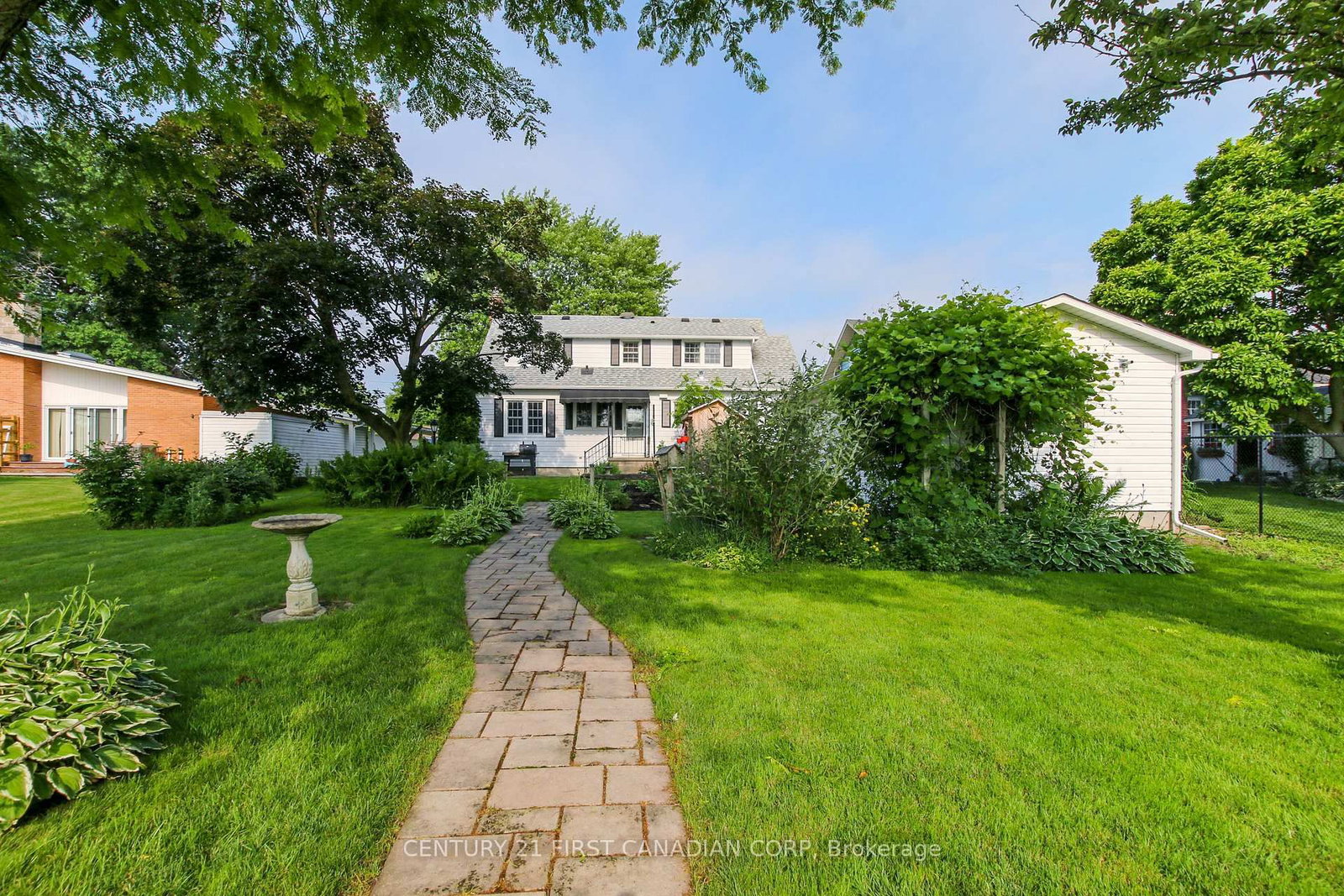 26 Grand Avenue • Chatham-Kent, ON photo 10
