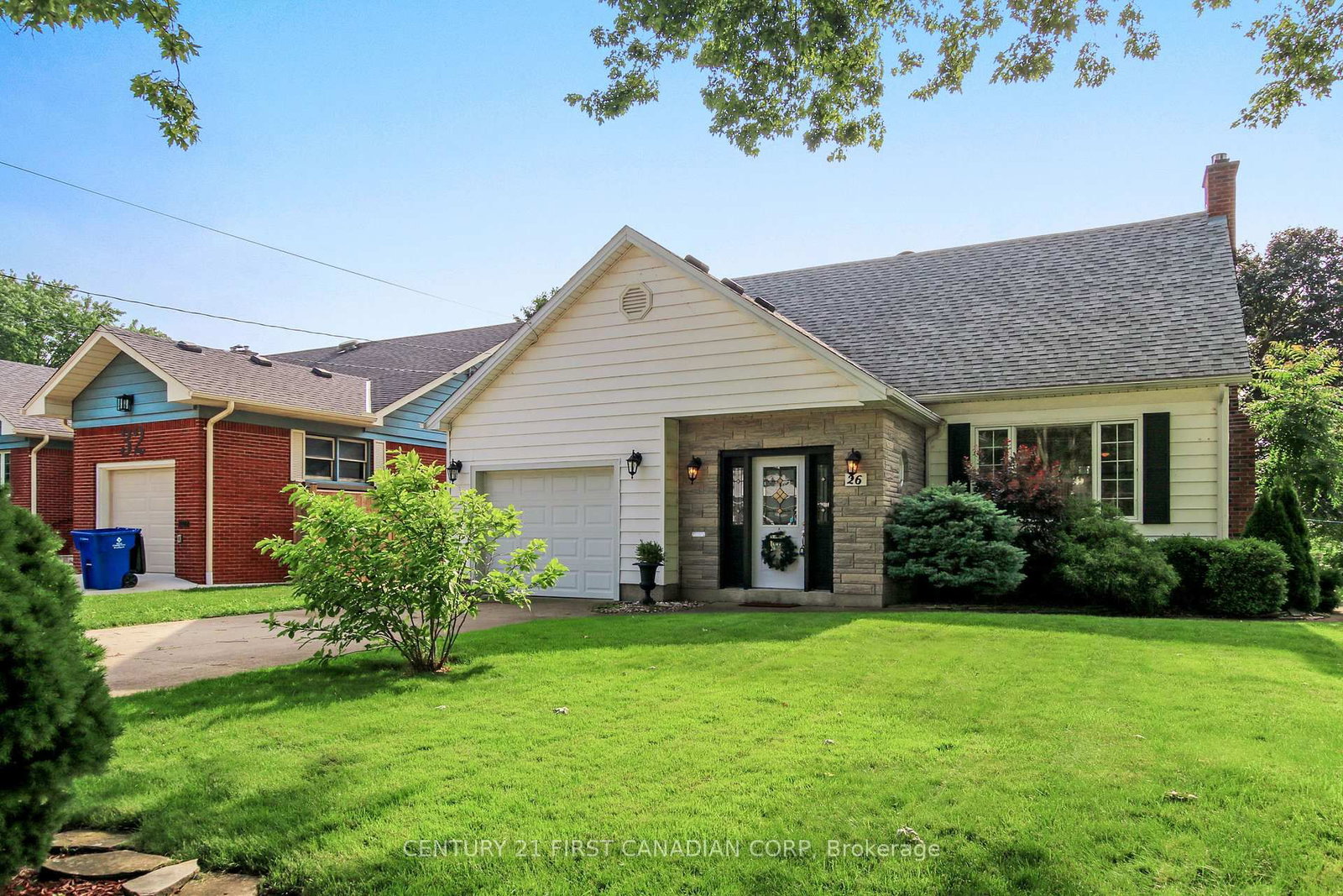 26 Grand Avenue • Chatham-Kent, ON photo 3