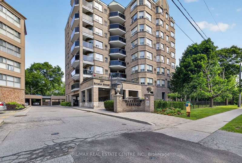 home for sale on 602-281 Bristol Street