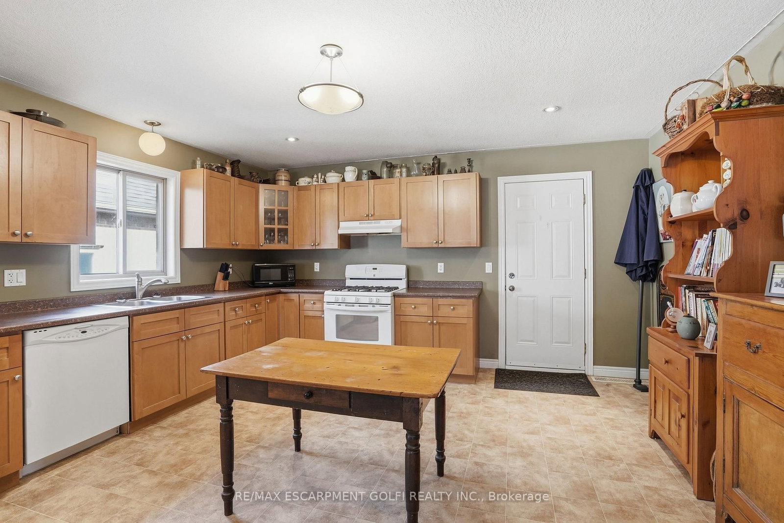 9 Pace Avenue • Brantford, ON photo 9