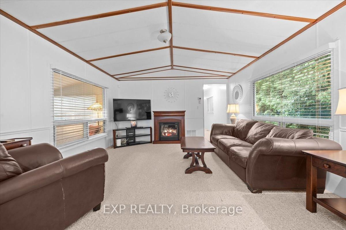 20 Pinewood Avenue • Carleton Place, ON photo 14
