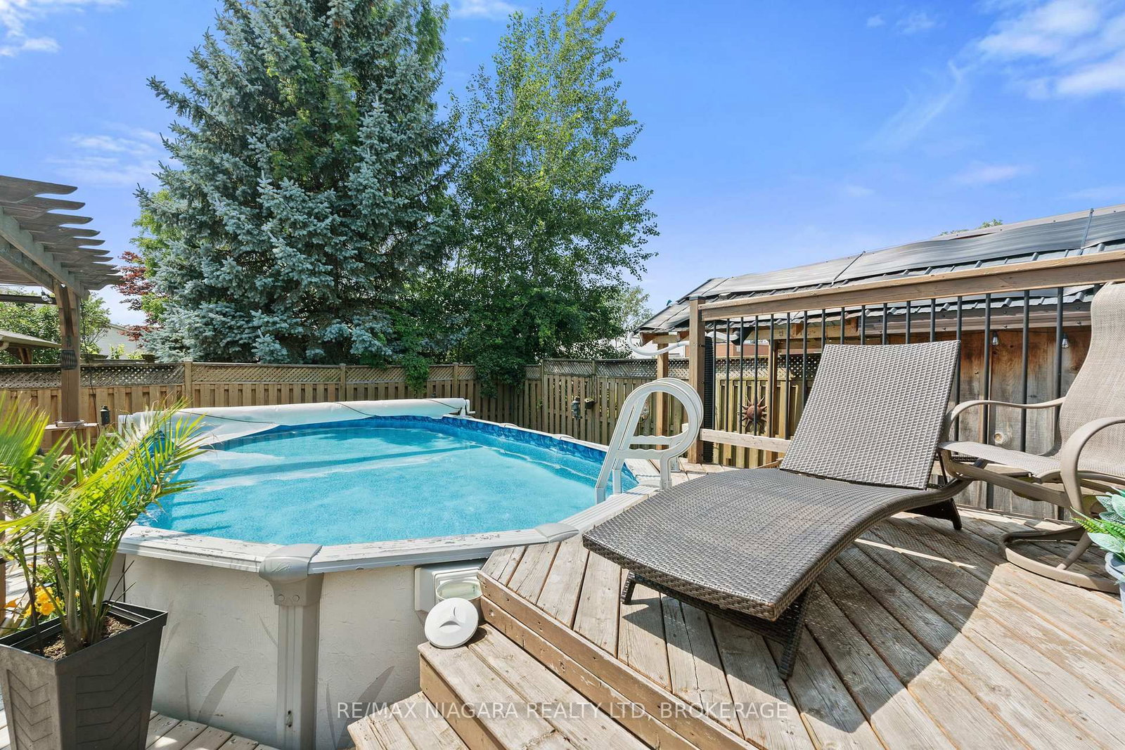 5991 ANDREA Drive • Niagara Falls, ON photo 2