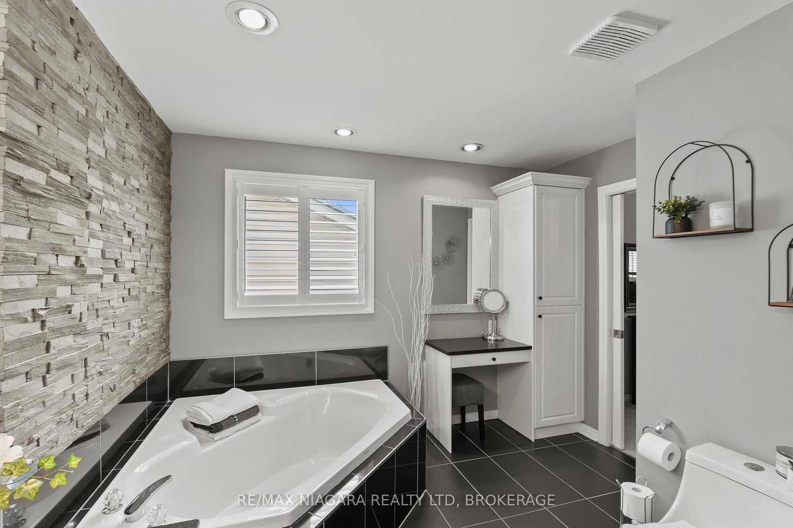 5991 ANDREA Drive • Niagara Falls, ON photo 24