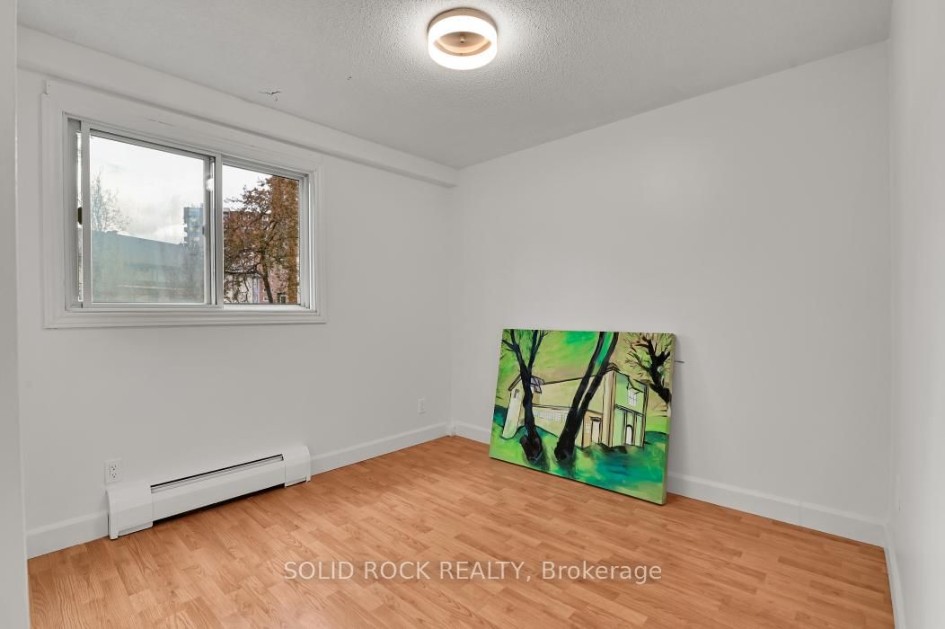 896 Elmsmere Drive • #7 • Ottawa, ON photo 13