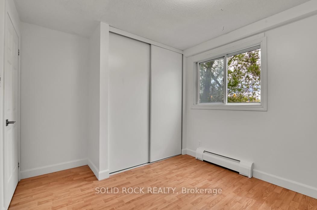 896 Elmsmere Drive • #7 • Ottawa, ON photo 14