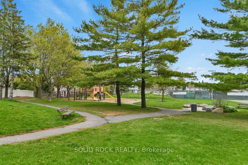 896 Elmsmere Drive • #7 • Ottawa, ON photo 19