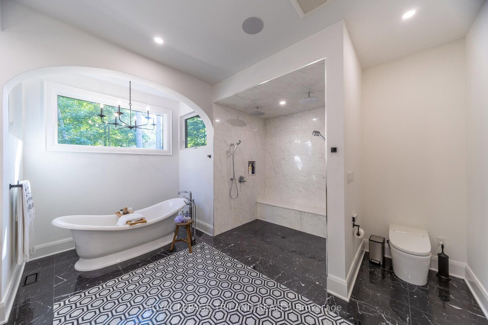 260 Ontario Street • Lambton Shores, ON photo 30