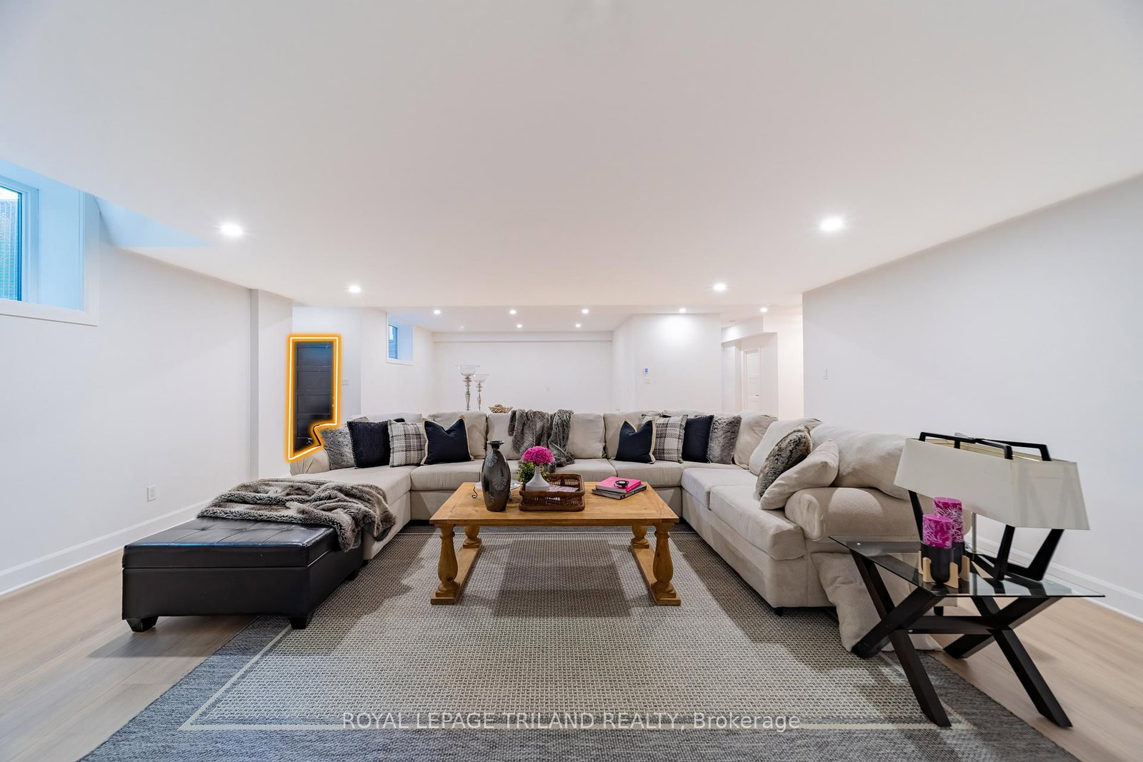 260 Ontario Street • Lambton Shores, ON photo 37