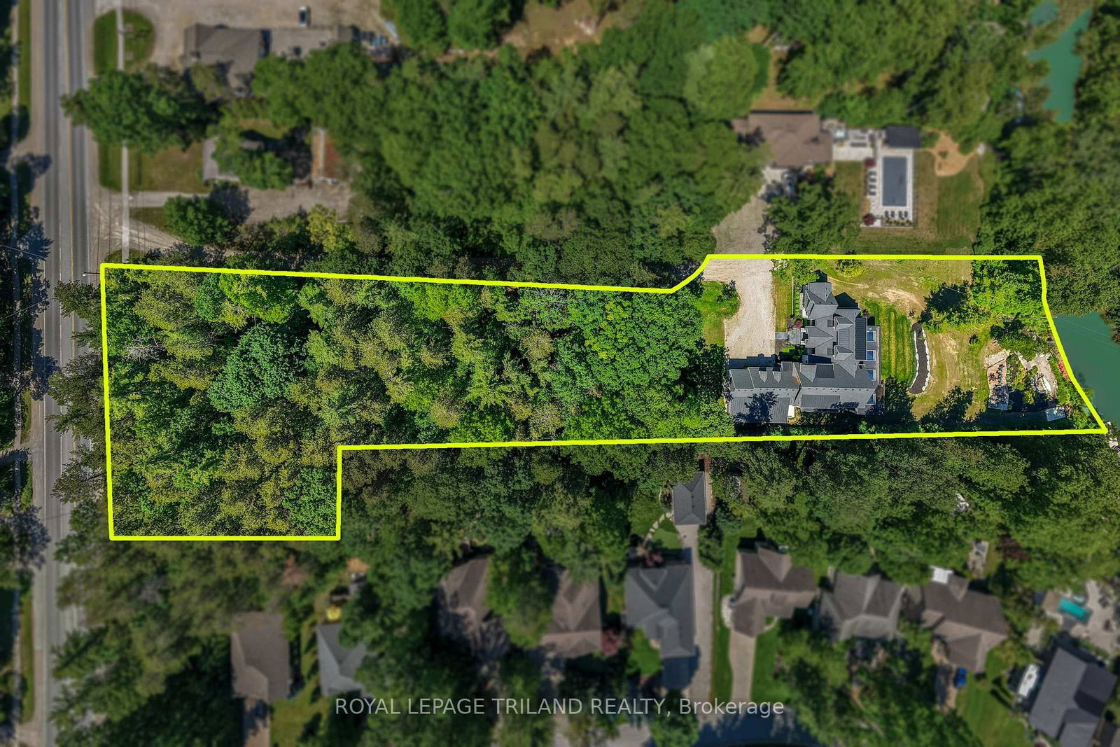 260 Ontario Street • Lambton Shores, ON photo 43