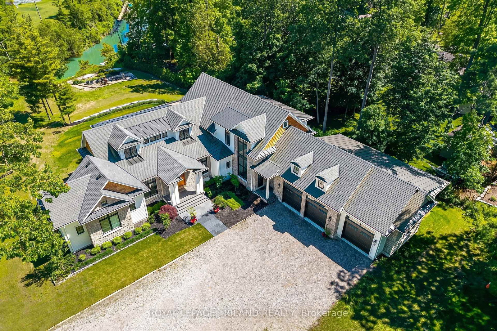 260 Ontario Street • Lambton Shores, ON photo 45