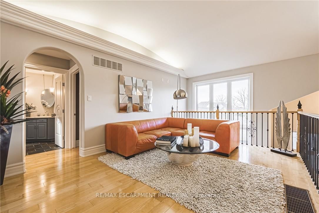 712 Highvalley Road • Hamilton, ON photo 23
