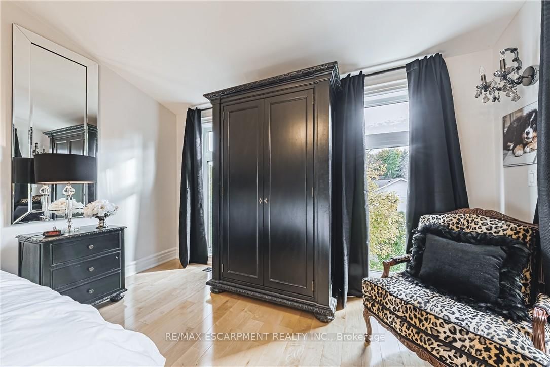 712 Highvalley Road • Hamilton, ON photo 25
