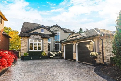 712 Highvalley Road • Hamilton, ON photo 3
