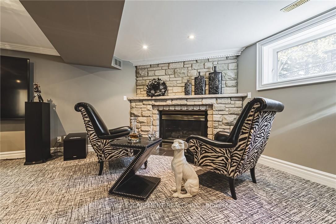 712 Highvalley Road • Hamilton, ON photo 37