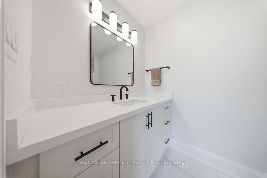 62 Jeremy Street • Hamilton, ON photo 33