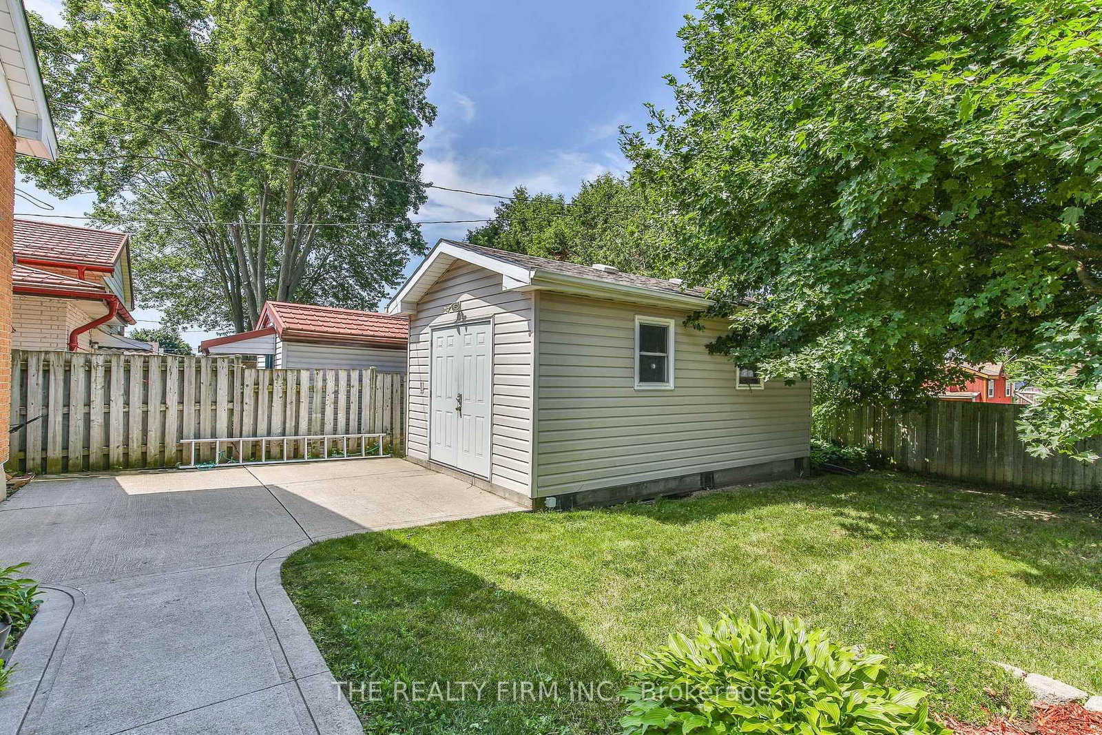 13 Vanbuskirk Drive • St. Thomas, ON photo 27