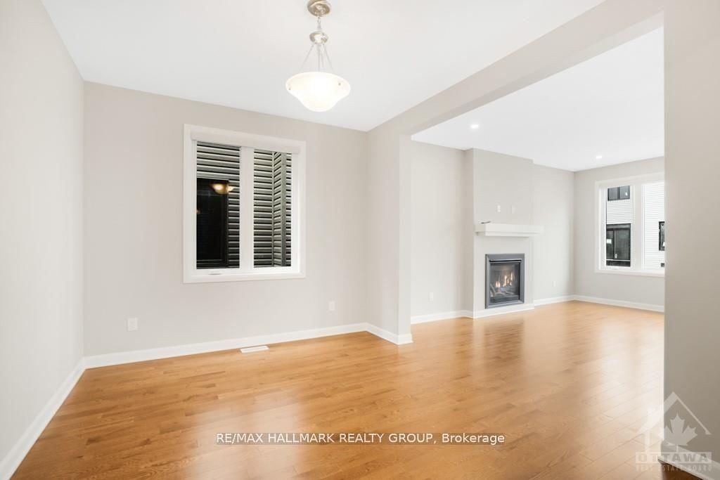 607 IDYLLICE Terrace, Ottawa 4