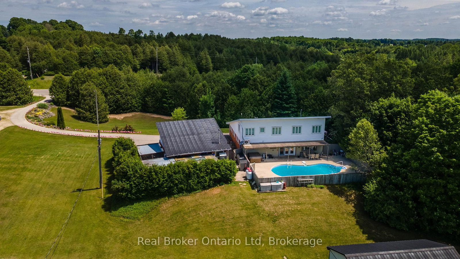 775498 N HWY 10 Highway • West Grey, ON photo 42