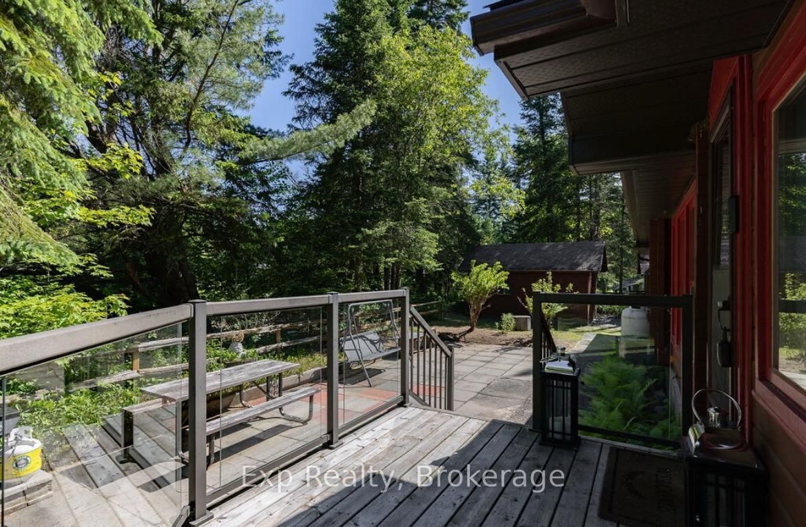 27 Groeger Road • Huntsville, ON photo 14